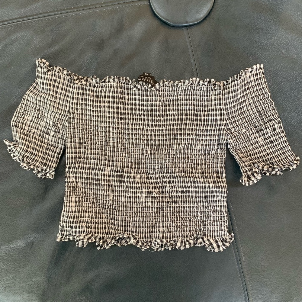 off the shoulder top - Picture 2 of 3